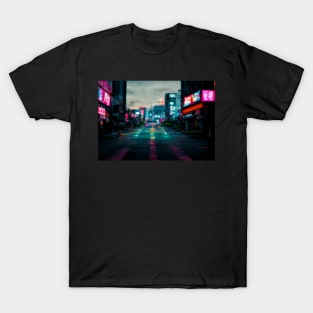 Tokyo City Street View With Neon signs / Tokyo, Japan T-Shirt